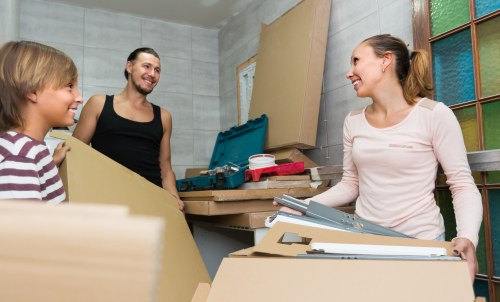 Customer complaint review for a man with a van service